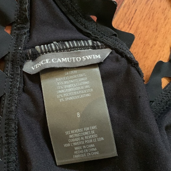 Ladies Vince Camuto swimsuit NWOT size small black - Picture 4 of 4